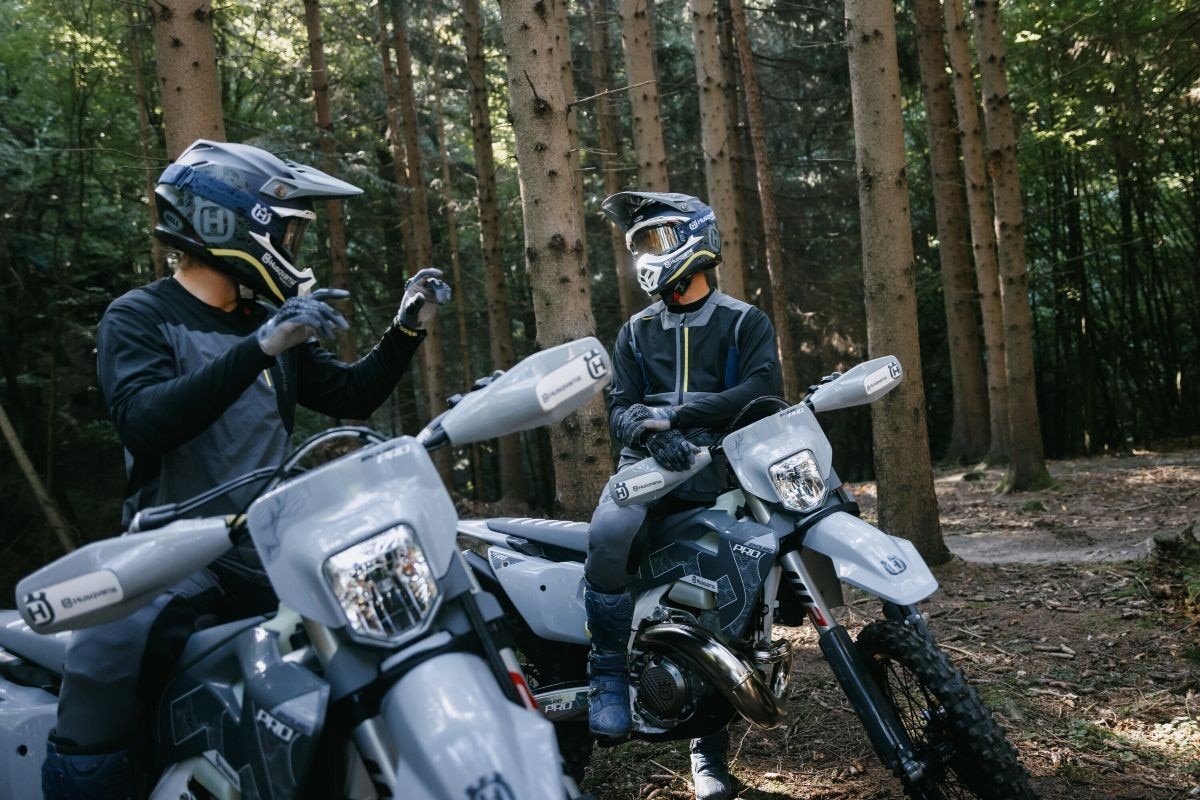 Husqvarna presenta le nuove Enduro Pro 2026